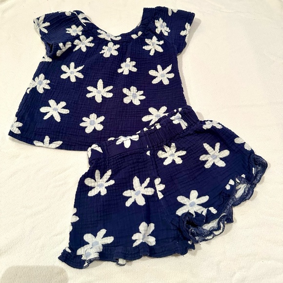 Btween Toddler Girl's Floral Outfit - Picture 1 of 5
